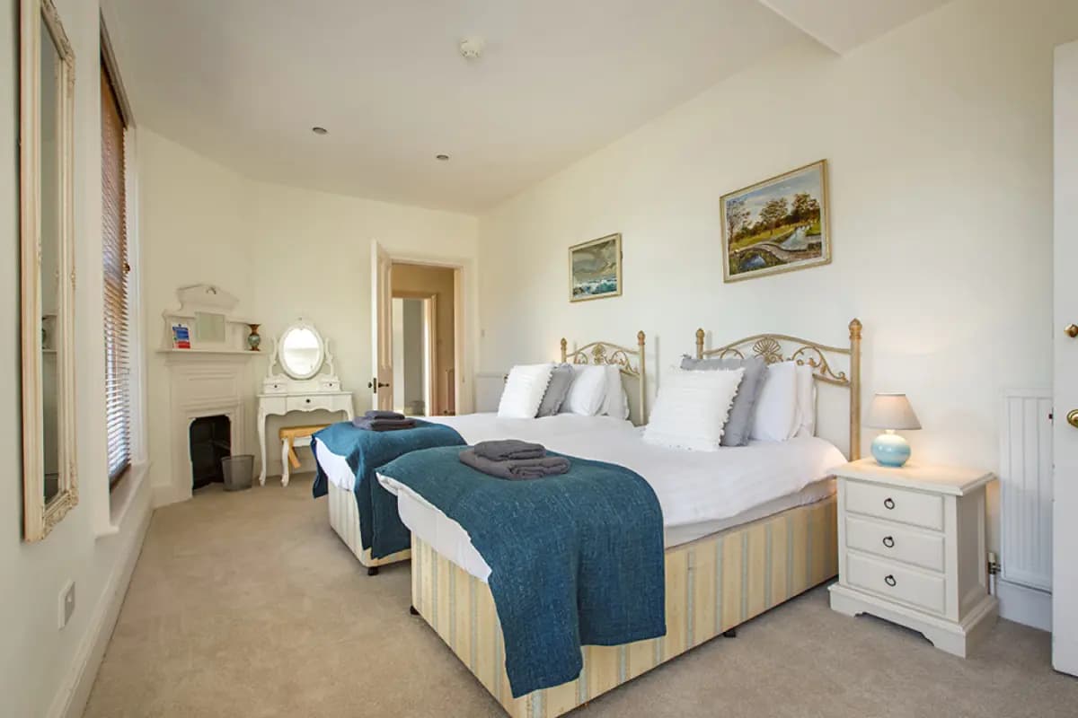 Saham Grove Hall by Group Retreats
