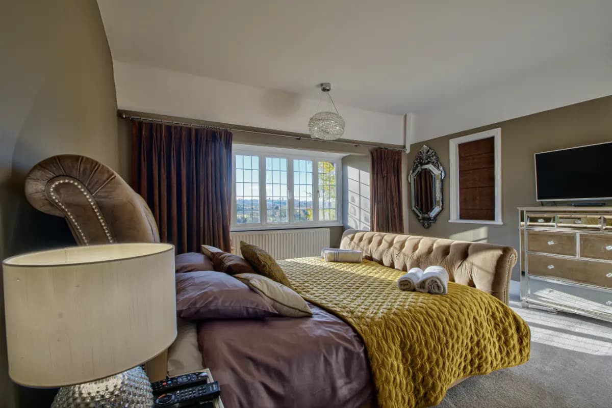 Old Lakenham by Group Retreats