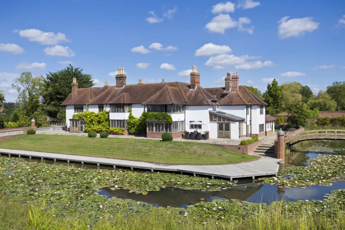 Martley Hall Estate by Group Retreats