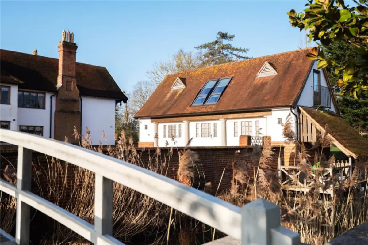 Martley Hall Estate by Group Retreats