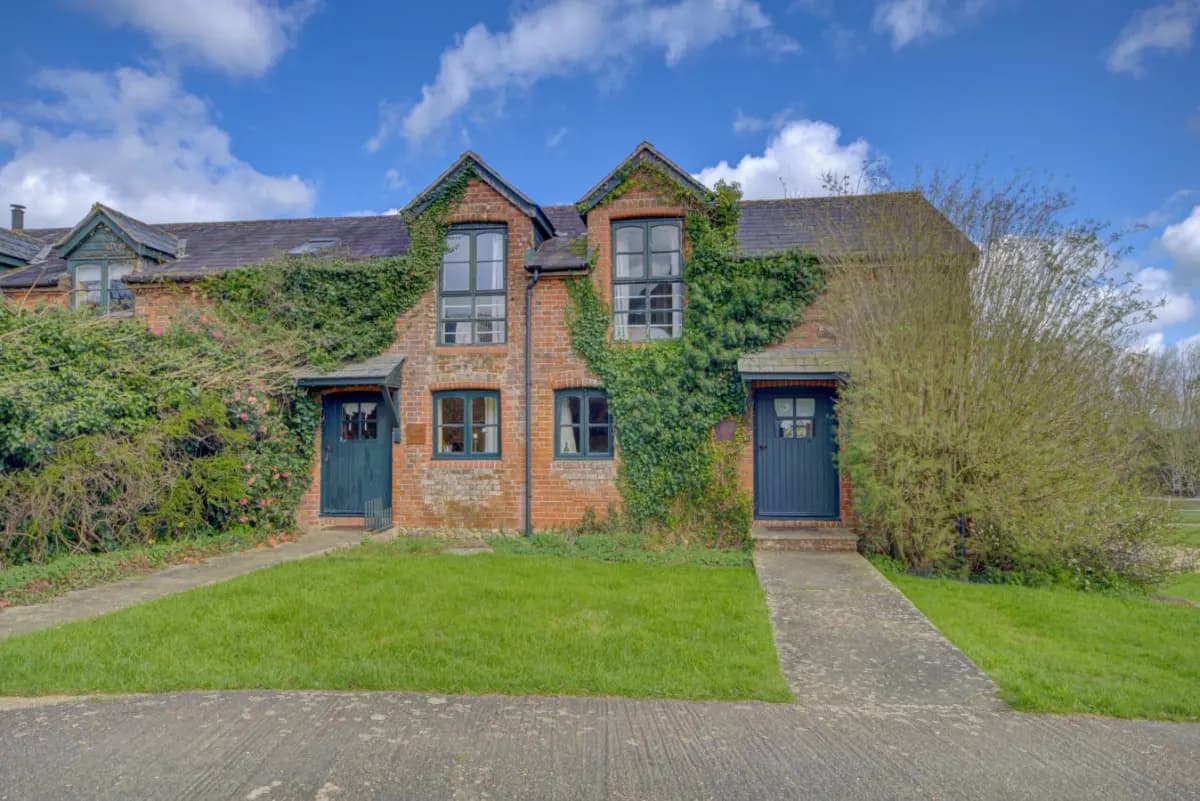 Marshwood Manor Cottages by Group Retreats