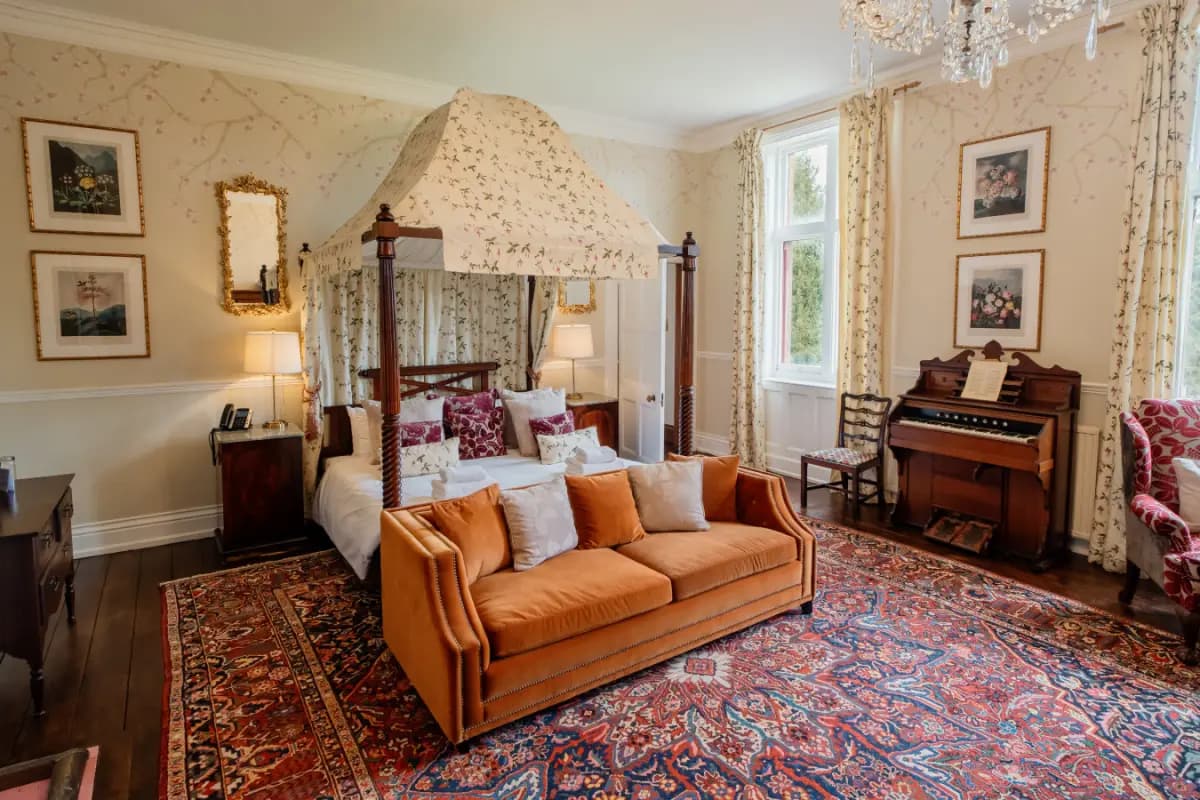 Tidswell Hall by Group Retreats