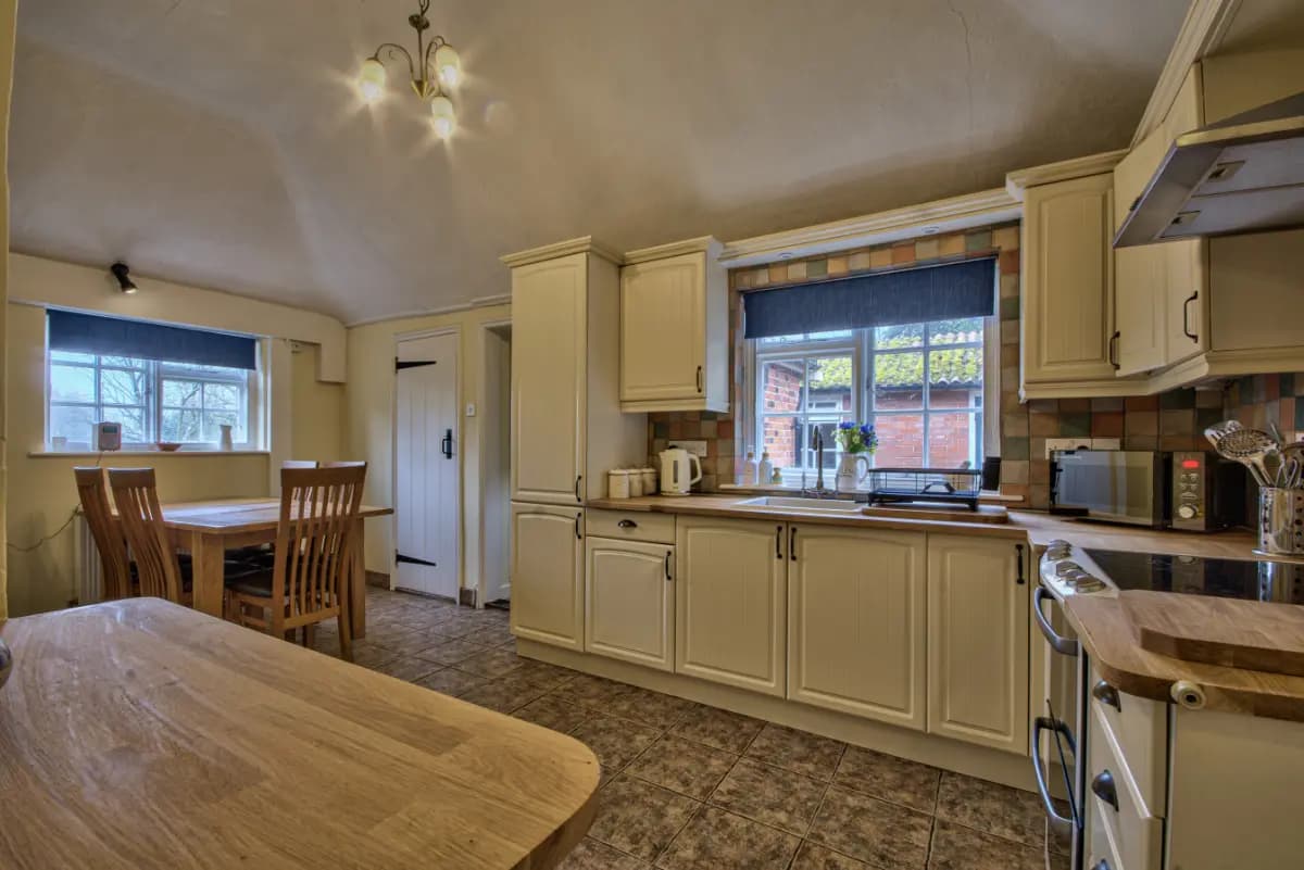 Gardeners Cottage by Group Retreats